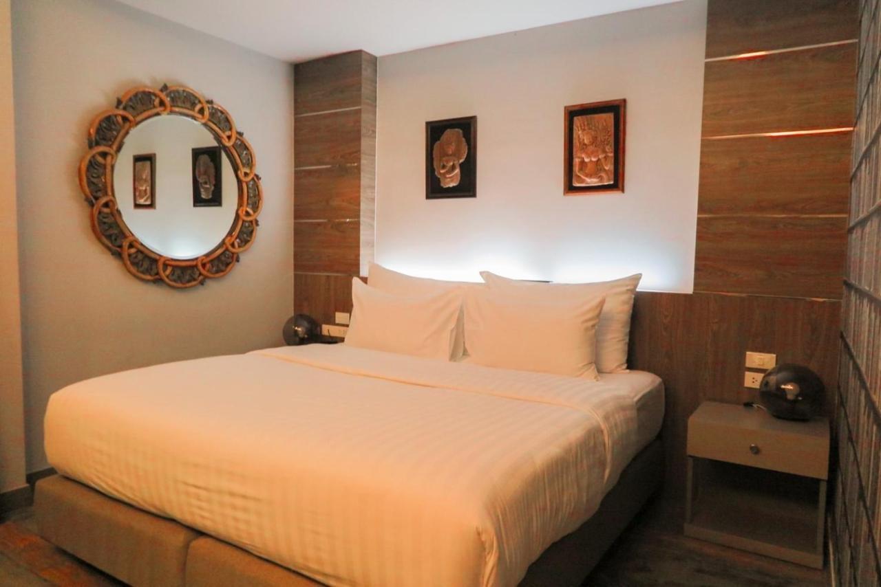 V20 Boutique Jacuzzi - Sha Extra Hotel Bangkok
