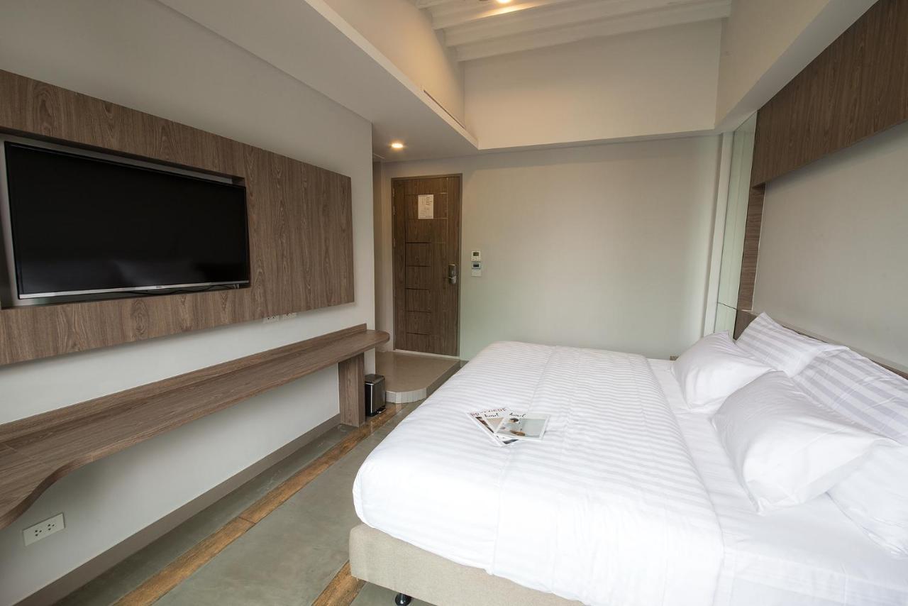 V20 Boutique Jacuzzi - Sha Extra Hotel 4*