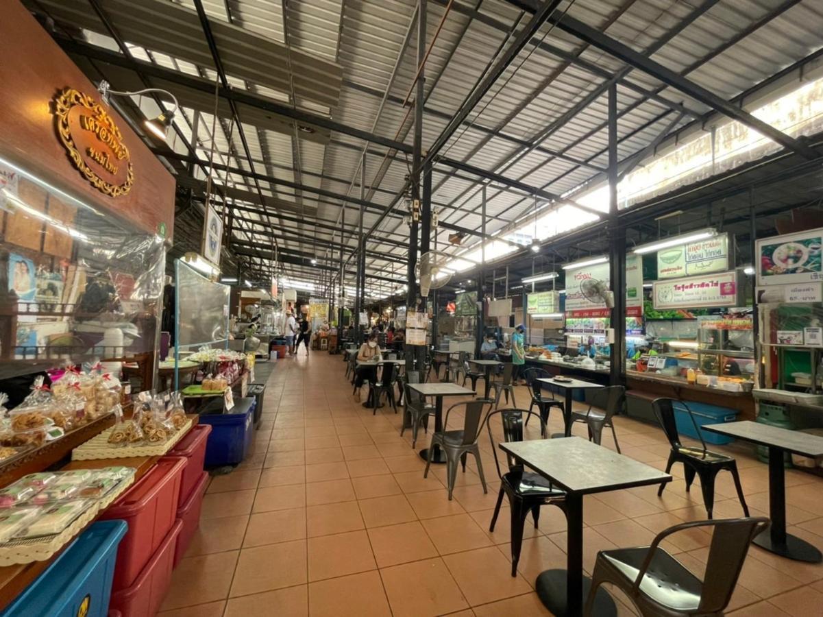 วี20 บูทิก จากุซซี่ โฮเทล โรงแรม กรุงเทพมหานคร